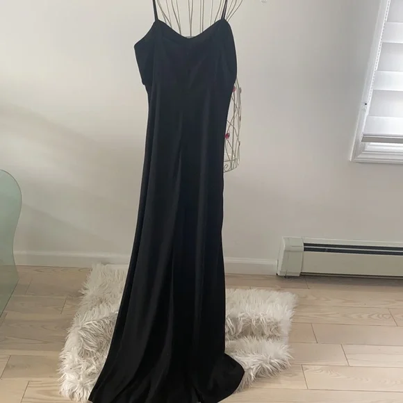 EXPRESS Black CUT-OUT Maxi Dress - Picture 11 of 12